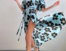 Сукня міді  із запахом та об'ємними рукавами | PUSHKA SHOP