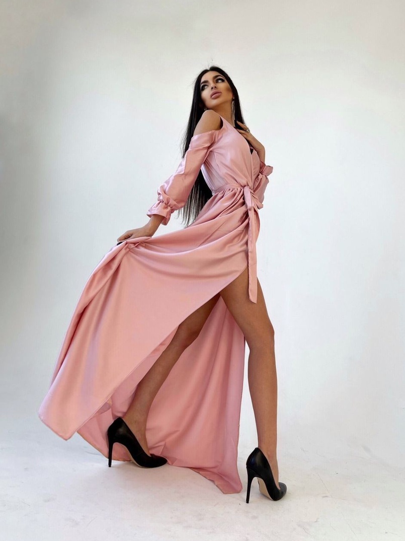 Шелковое платье макси с разрезом Шелковое платье макси с разрезом | PUSHKA SHOP