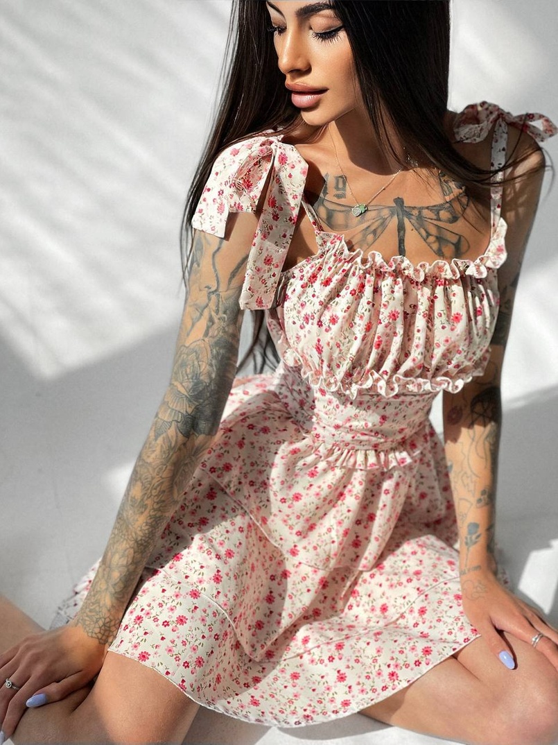 Платье с пышной юбочкой и корсетом | PUSHKA SHOP