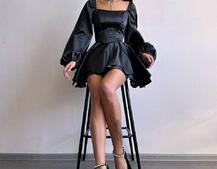 Атласна корсетна сукня з пишною подвійною спідницею та об‘ємними рукавами Атласна корсетна сукня з пишною подвійною спідницею та об‘ємними рукавами | PUSHKA SHOP