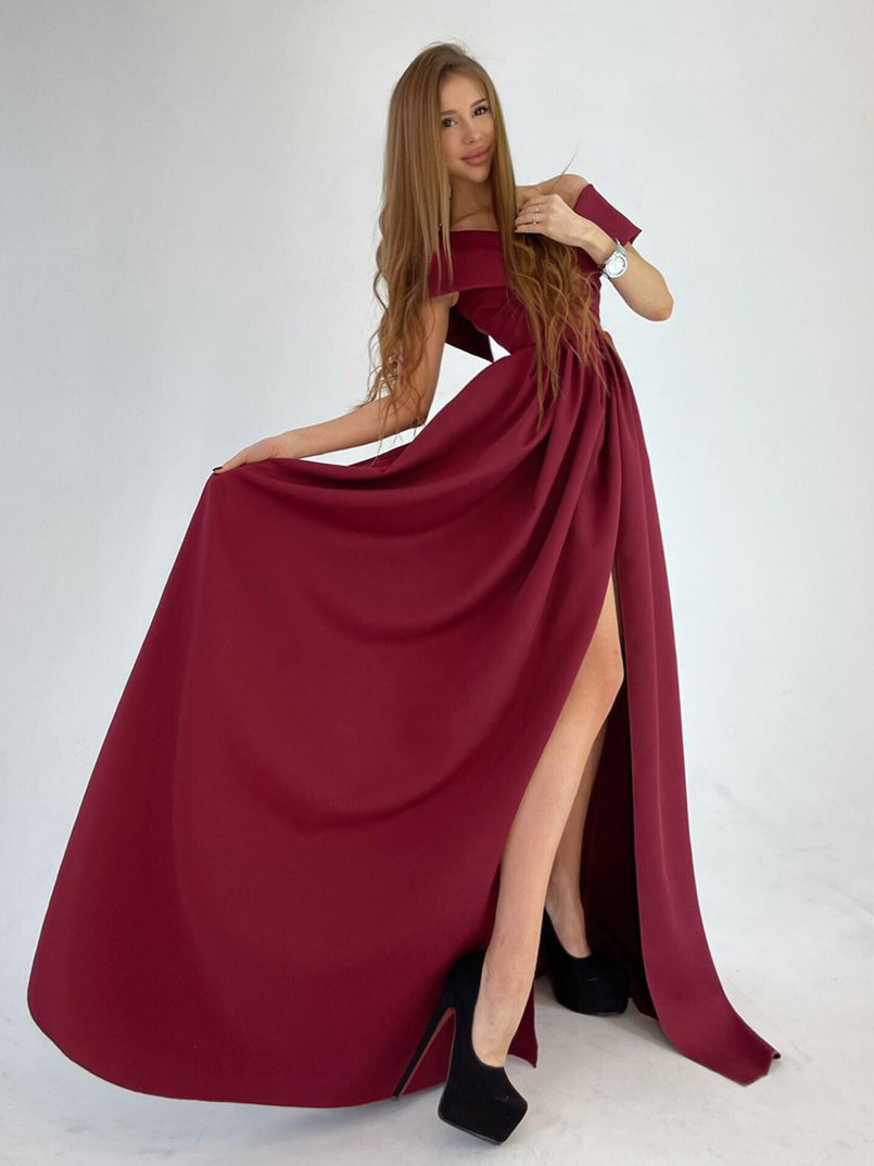 Платье-макси с разрезом | PUSHKA SHOP