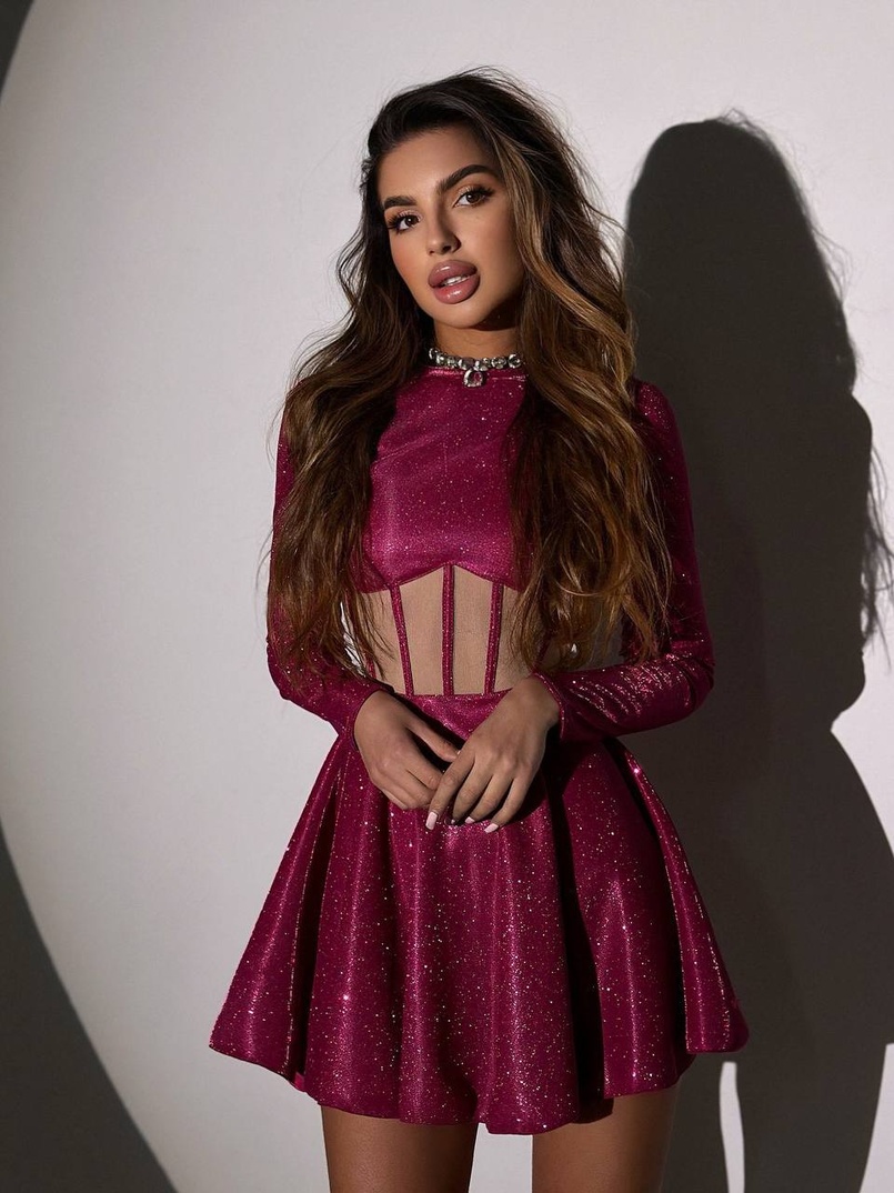 Блискуча корсетна сукня з пишною спідницею Блискуча корсетна сукня з пишною спідницею | PUSHKA SHOP