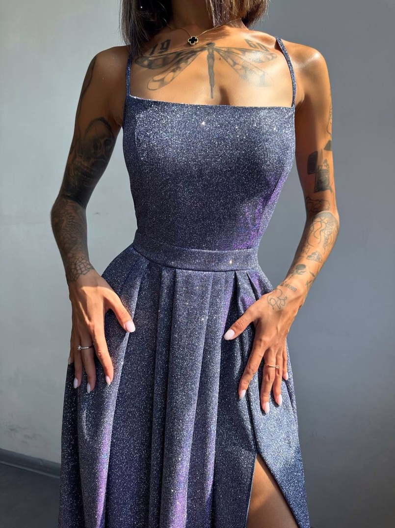 Сяюча сукня максі  зі шнурівкою на спинці | PUSHKA SHOP