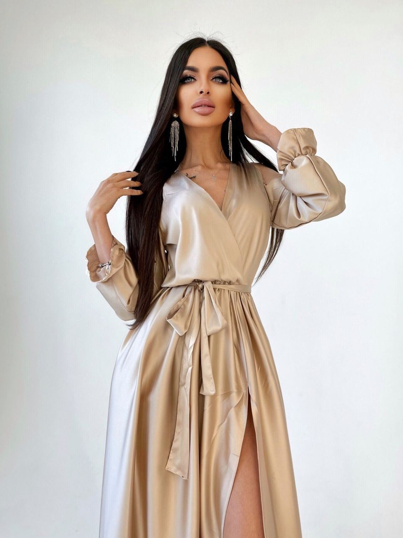 Шелковое платье макси с разрезом Шелковое платье макси с разрезом | PUSHKA SHOP