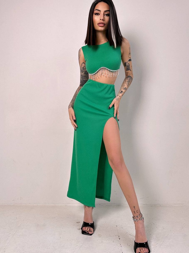 Комплект: топ з бахромою зі страз та спідниця з розрізом Комплект: топ з бахромою зі страз та спідниця з розрізом | PUSHKA SHOP