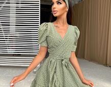 Милое платье в горошек с оборками + повязка на голову с бантом Милое платье в горошек с оборками + повязка на голову с бантом | PUSHKA SHOP