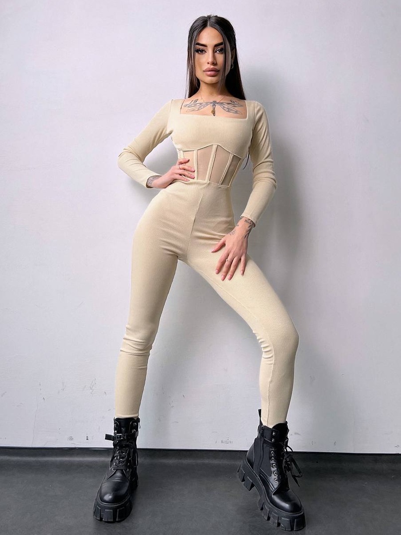 Облягаючий трикотажний комбінезон з елементами корсету Облягаючий трикотажний комбінезон з елементами корсету | PUSHKA SHOP