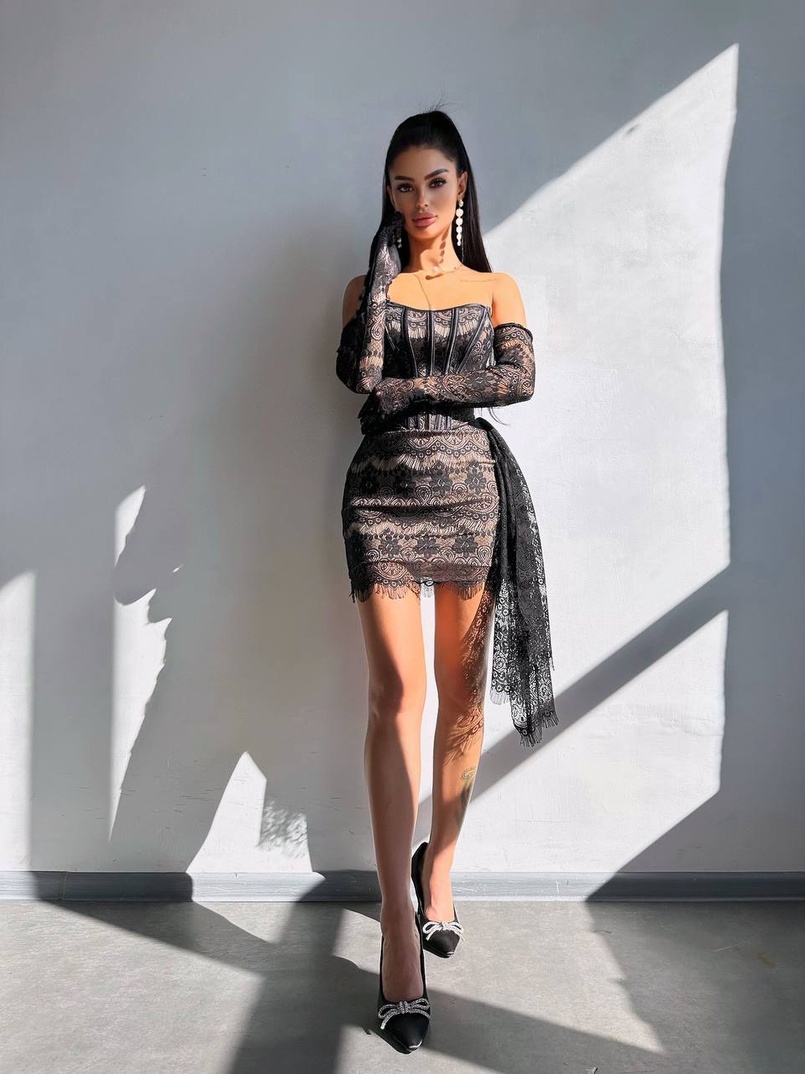 Сукня міні зі шлейфом та рукавичками | PUSHKA SHOP