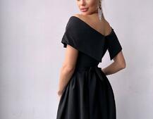 Сукня максі  з відкритими плечима та розрізом на спідниці Сукня максі  з відкритими плечима та розрізом на спідниці | PUSHKA SHOP