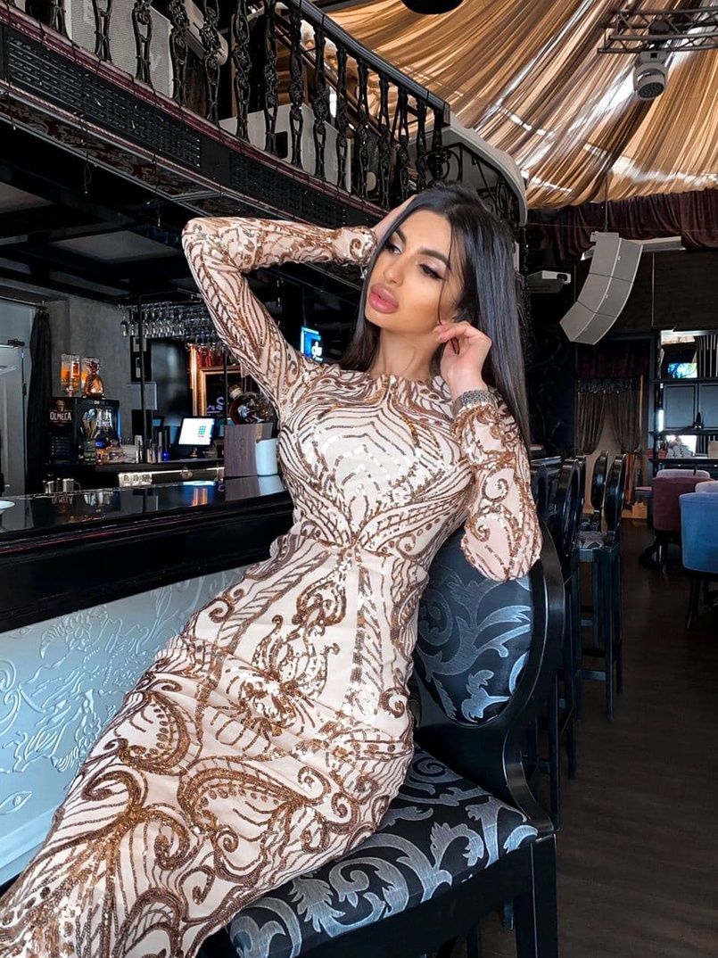 Блестящее платье по фигуре с узором из пайеток | PUSHKA SHOP