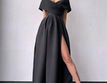 Сукня максі  з відкритими плечима та розрізом на спідниці Сукня максі  з відкритими плечима та розрізом на спідниці | PUSHKA SHOP