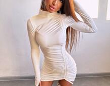 Оксамитова сукня із зав'язкою на ніжку з трояндою Оксамитова сукня із зав'язкою на ніжку з трояндою | PUSHKA SHOP