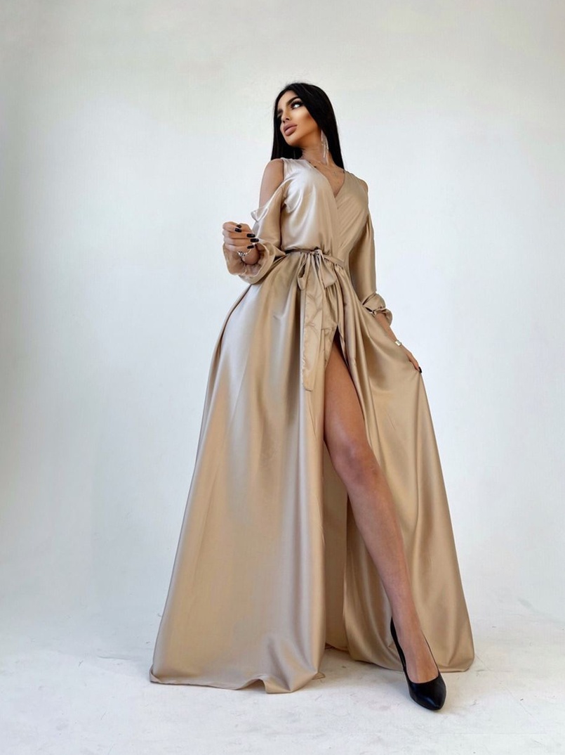 Шелковое платье макси с разрезом Шелковое платье макси с разрезом | PUSHKA SHOP