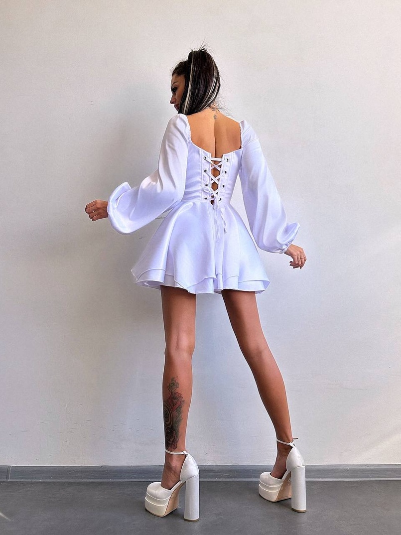 Атласна корсетна сукня з пишною подвійною спідницею та об‘ємними рукавами Атласна корсетна сукня з пишною подвійною спідницею та об‘ємними рукавами | PUSHKA SHOP