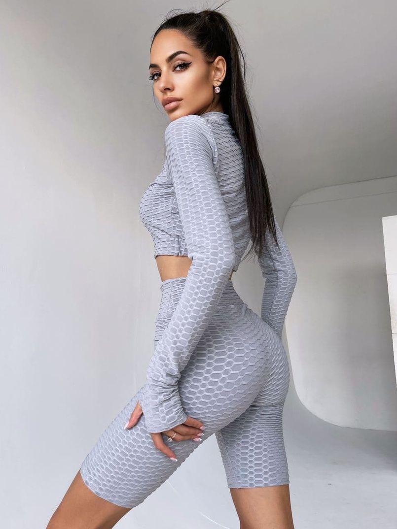 Комплект: топ на молнии + велосипедки Комплект: топ на молнии + велосипедки | PUSHKA SHOP