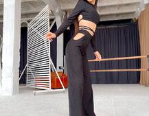 Трикотажный костюм с расклешенными брюками   | PUSHKA SHOP