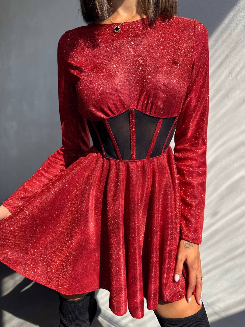 Приталена блискуча сукня з корсетною вставкою та пишною спідницею-сонцем Приталена блискуча сукня з корсетною вставкою та пишною спідницею-сонцем | PUSHKA SHOP