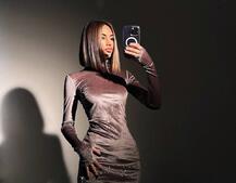 Оксамитова сукня, декорована бахромою зі страз Оксамитова сукня, декорована бахромою зі страз | PUSHKA SHOP