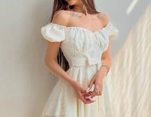 Платье со сборкой на груди и пышной юбкой Платье со сборкой на груди и пышной юбкой | PUSHKA SHOP