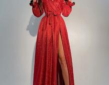 Блестящее платье макси с разрезом Блестящее платье макси с разрезом | PUSHKA SHOP