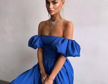 Сукня максі з розрізом на спідниці та об’ємними рукавами Сукня максі з розрізом на спідниці та об’ємними рукавами | PUSHKA SHOP