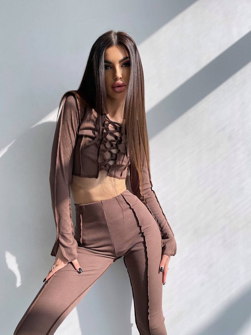 Комплект: топ зі шнурівкою на грудях + легінси | PUSHKA SHOP