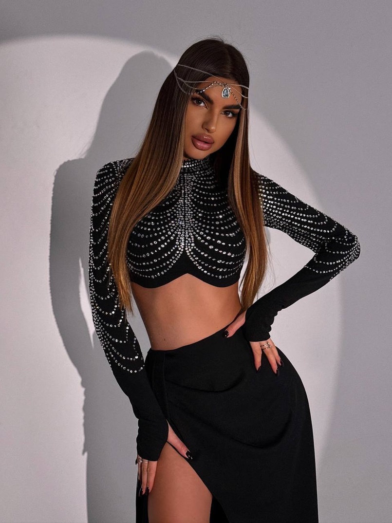 Комплект: топ декорований стразами + спідниця максі Комплект: топ декорований стразами + спідниця максі | PUSHKA SHOP