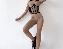 Трикотажный облегающий комбинезон с прозрачным бельевым корсетом Трикотажный облегающий комбинезон с прозрачным бельевым корсетом | PUSHKA SHOP