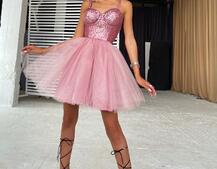 Платье-бюстье с пайетками и пышной фатиновой юбкой Платье-бюстье с пайетками и пышной фатиновой юбкой | PUSHKA SHOP