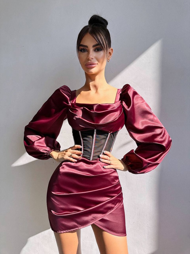 Комплект: корсет, декорований стразами + спідниця міні з драпіруванням   Ручна робота  Комплект: корсет, декорований стразами + спідниця міні з драпіруванням   Ручна робота  | PUSHKA SHOP