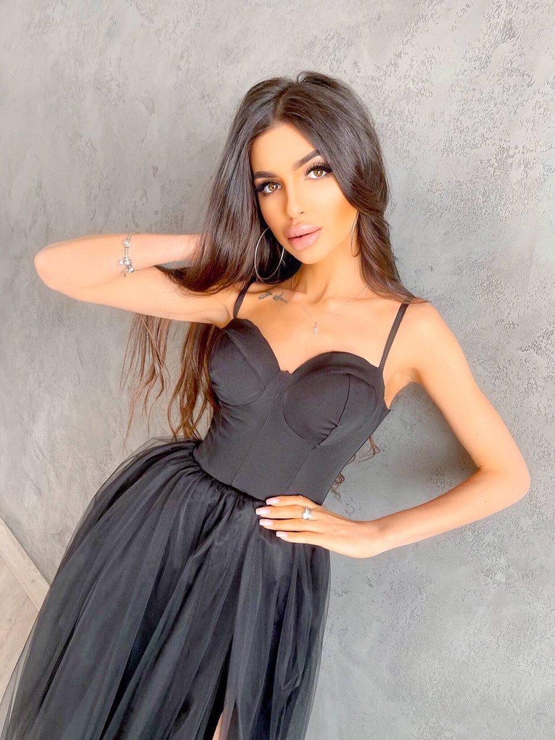 Платье-бюстье с чашечками и пышной юбкой Платье-бюстье с чашечками и пышной юбкой | PUSHKA SHOP