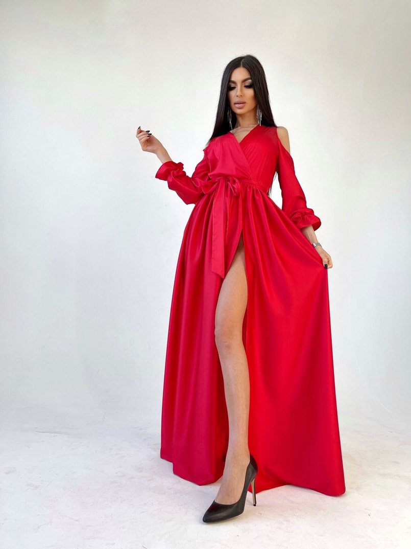 Шелковое платье макси с разрезом Шелковое платье макси с разрезом | PUSHKA SHOP