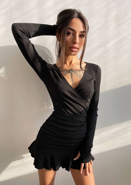 Трикотажное платье с присобранной юбкой | PUSHKA SHOP