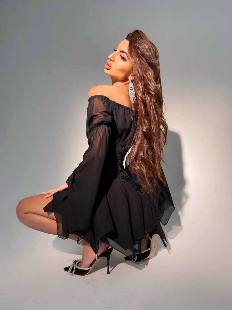 Шифоновое платье ассиметричного кроя с расклешенными рукавами + корсет декорированный стразами  | PUSHKA SHOP