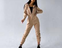 Бежевый стильный комбинезон декорированный молниями  | PUSHKA SHOP