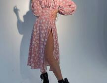 Цветочное платье миди с разрезом + прозрачный бельевой корсет Цветочное платье миди с разрезом + прозрачный бельевой корсет | PUSHKA SHOP