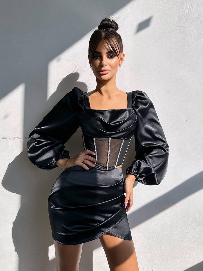 Комплект: корсет, декорований стразами + спідниця міні з драпіруванням Ручна робота Комплект: корсет, декорований стразами + спідниця міні з драпіруванням Ручна робота | PUSHKA SHOP