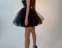 Платье с блестящим верхом и пышной фатиновой юбкой Платье с блестящим верхом и пышной фатиновой юбкой | PUSHKA SHOP