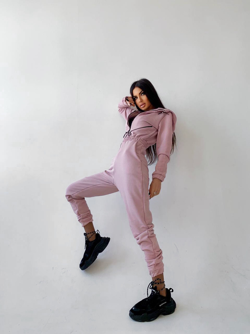 Приталенный комбинезон на молнии Приталенный комбинезон на молнии | PUSHKA SHOP