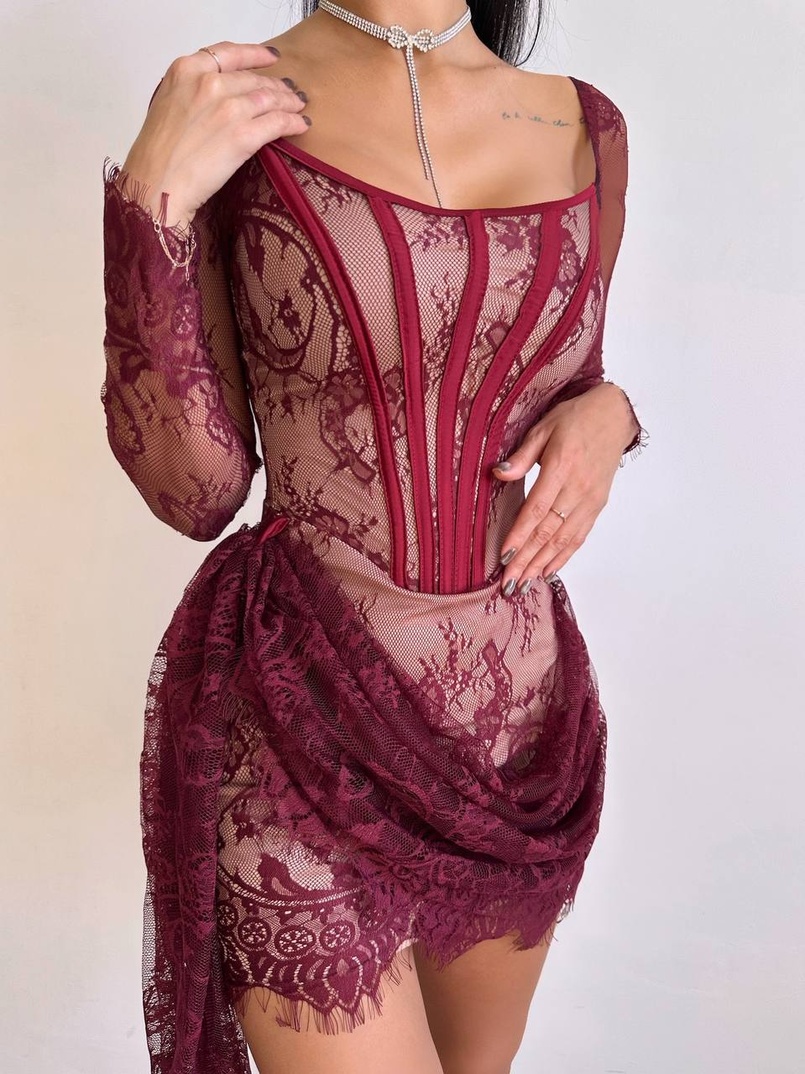 Мереживна сукня міні зі шлейфом | PUSHKA SHOP