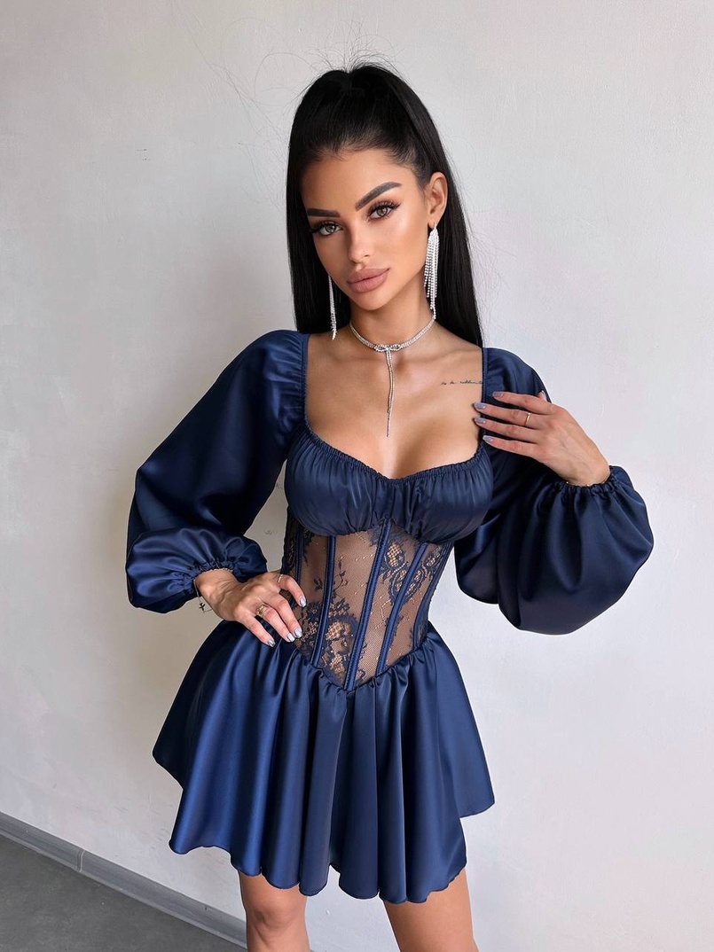 Атласна сукня з обʼємними рукавами та мереживом | PUSHKA SHOP