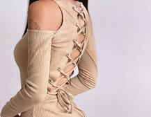 Трикотажне плаття міні з відкритими плечима та шнурівкою по спинці Трикотажне плаття міні з відкритими плечима та шнурівкою по спинці | PUSHKA SHOP