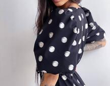 Платье миди в горох с запахом и объемными рукавами  Платье миди в горох с запахом и объемными рукавами  | PUSHKA SHOP