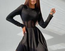 Приталенное платье с корсетной вставкой и пышной юбкой-солцем  | PUSHKA SHOP