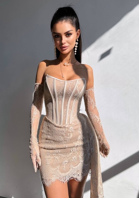 Сукня міні зі шлейфом та рукавичками Сукня міні зі шлейфом та рукавичками | PUSHKA SHOP