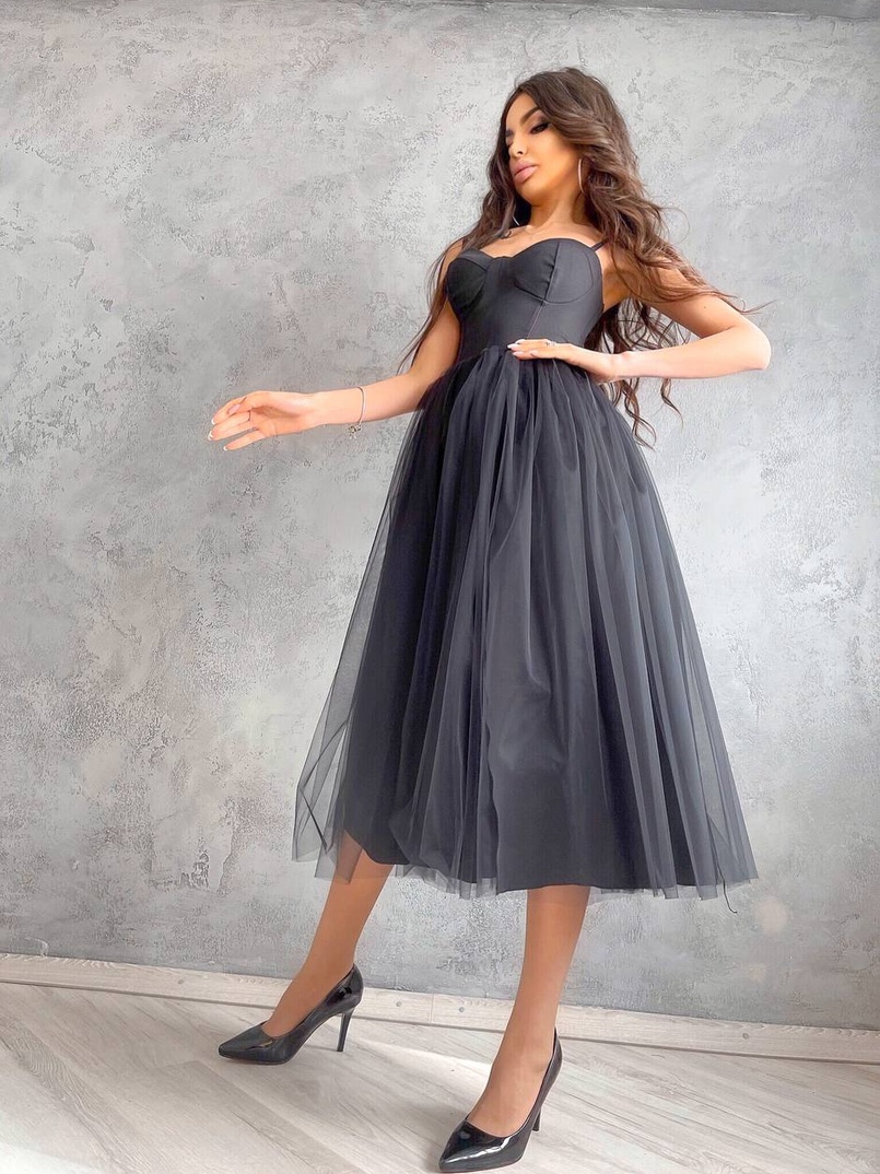 Платье-бюстье с чашечками и пышной юбкой Платье-бюстье с чашечками и пышной юбкой | PUSHKA SHOP