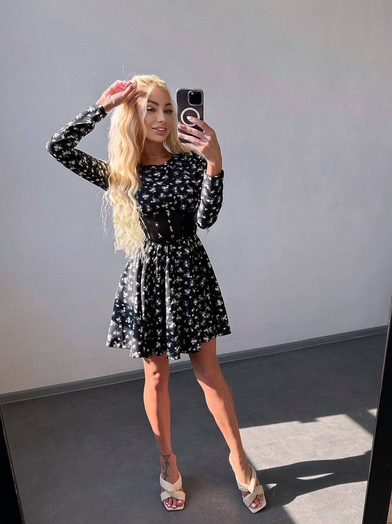 Корсетна сукня з пишною спідницею в квітковий Принт  Корсетна сукня з пишною спідницею в квітковий Принт  | PUSHKA SHOP