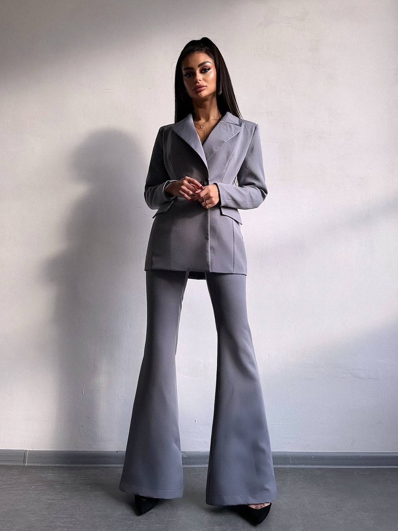 Костюм: піджак на підкладці, штани кльош+ жилет Костюм: піджак на підкладці, штани кльош+ жилет | PUSHKA SHOP