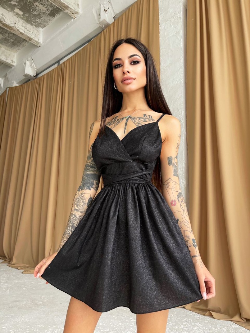 Блестящее платье с пышной юбочкой и завязками на талии  | PUSHKA SHOP