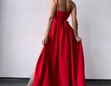 Сукня максі на тонких бретелях з розрізом на спідниці  | PUSHKA SHOP